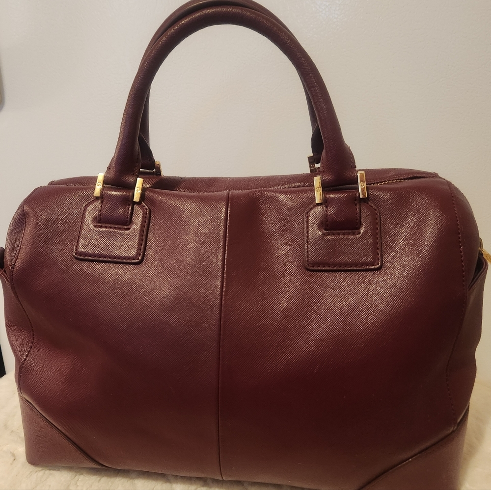Hand Bag - Picture 4 of 16